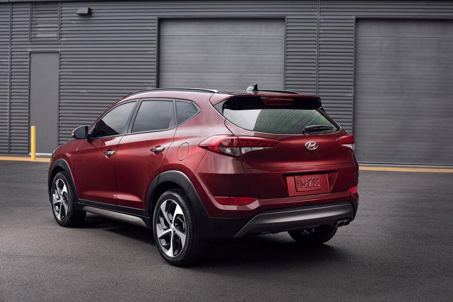  Hyundai Tucson 2015 года  (US) (фото 8 из 13)